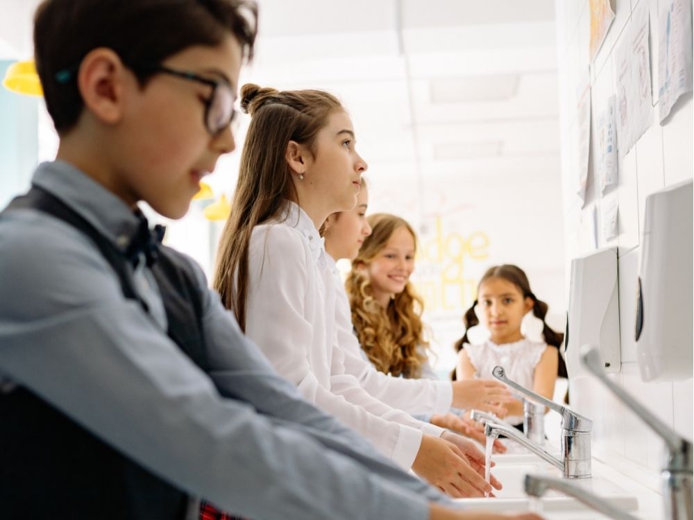 Edukasi Prilaku Hidup Bersih dan Sehat (PHBS)