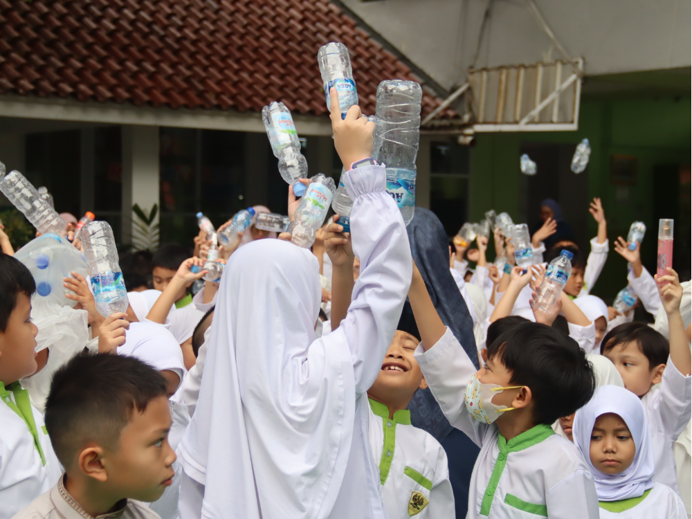 Pojok Pilah Botol Plastik - Image 3